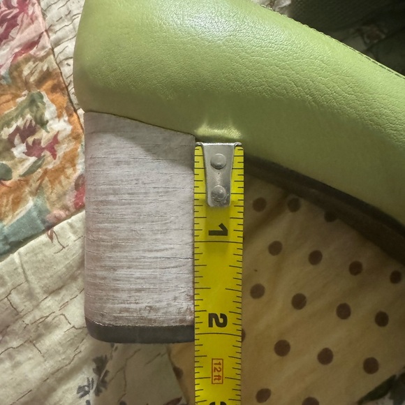 MORENATO Lime green funky heels.  Super comfortable with cool tan swirl details. - Picture 12 of 12